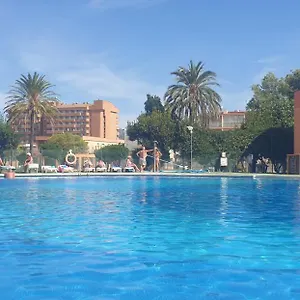 reformado-a-nuevo-3-piscinas-parking-y-wifi-gratuitos.catalonia-hotels.com/